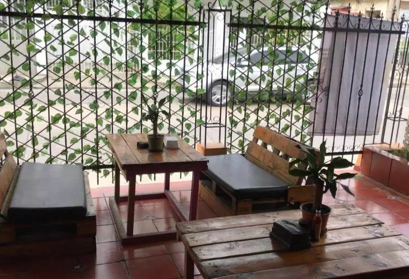 هتل La Vie En Rose Ctg