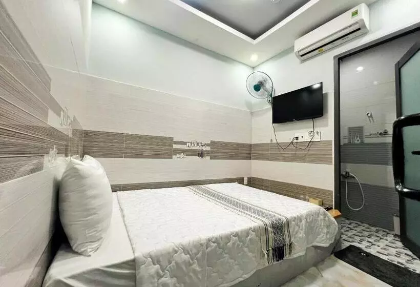 هتل ông 5 Hostel