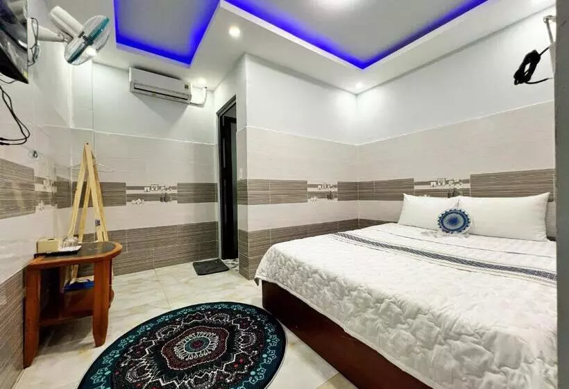 هتل ông 5 Hostel