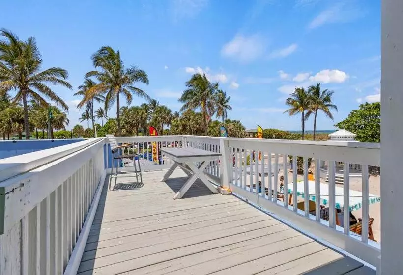 Hotelli Oceanfront Inn, Partial Ocean View, King Bed, #8