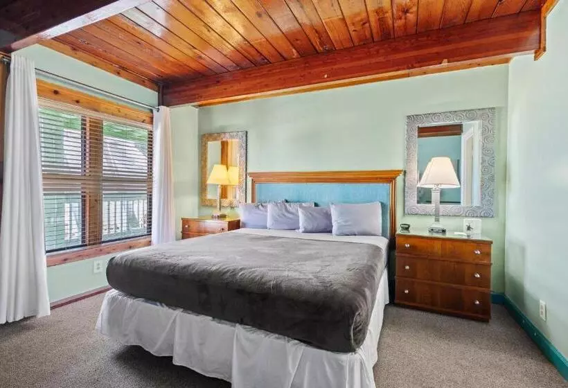 Hotelli Oceanfront Inn, Partial Ocean View, King Bed, #8