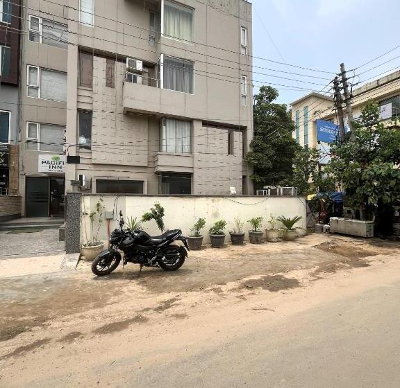 هتل Pacific Inn Green, Gurgaon