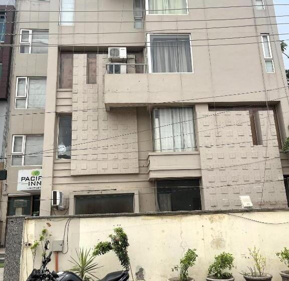 هتل Pacific Inn Green, Gurgaon