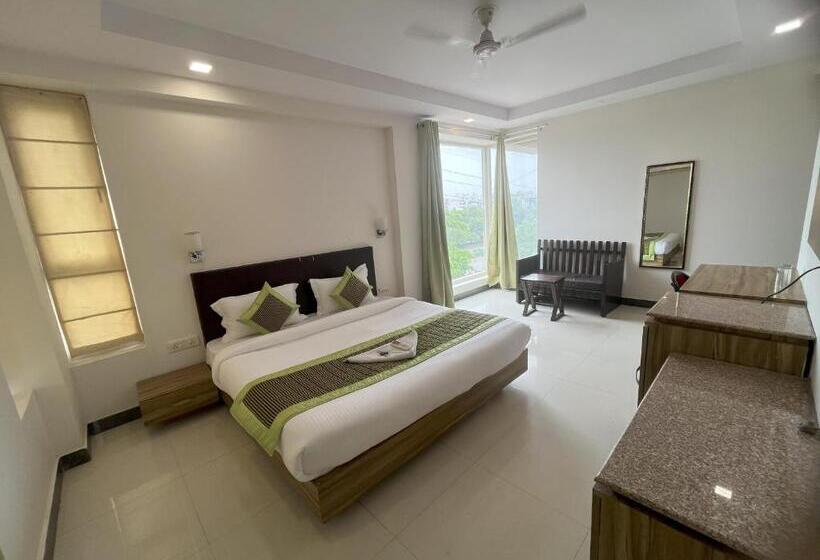 هتل Pacific Inn Green, Gurgaon