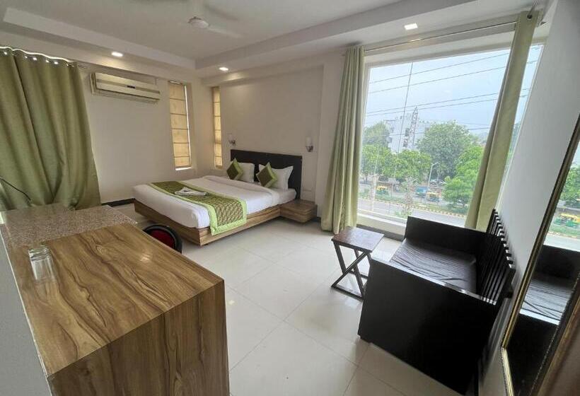 هتل Pacific Inn Green, Gurgaon