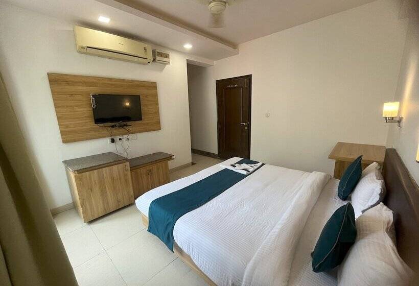 هتل Pacific Inn Green, Gurgaon