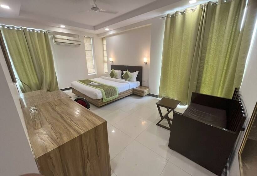 هتل Pacific Inn Green, Gurgaon