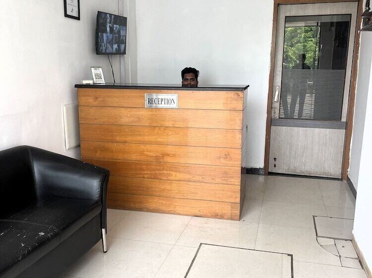 هتل Pacific Inn Green, Gurgaon