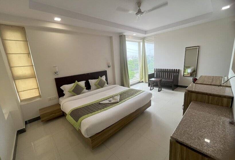 هتل Pacific Inn Green, Gurgaon