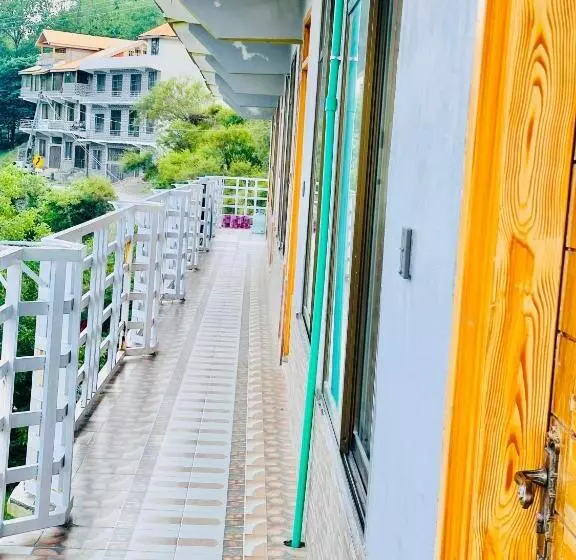 هتل Paradise Vacations Inn