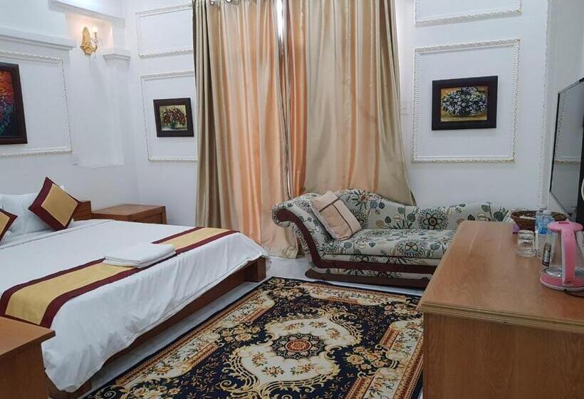 Kim Cuong   Hotel Near Tan Son Nhat Airport