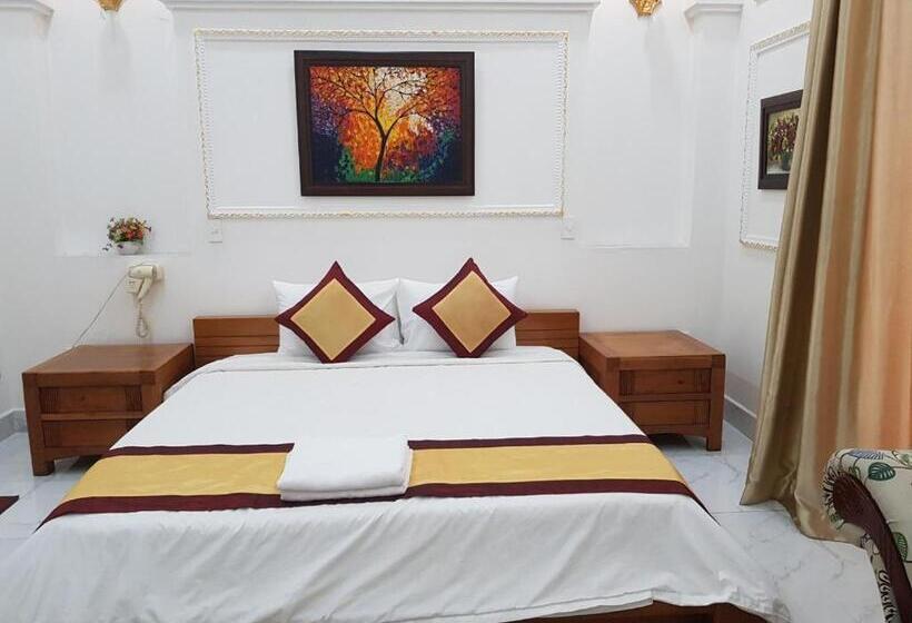 Kim Cuong   Hotel Near Tan Son Nhat Airport
