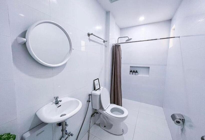 پانسیون Casa Luna Guesthouse Tagaytay