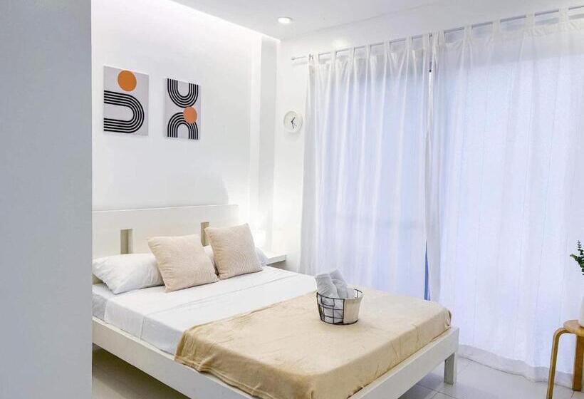 پانسیون Casa Luna Guesthouse Tagaytay