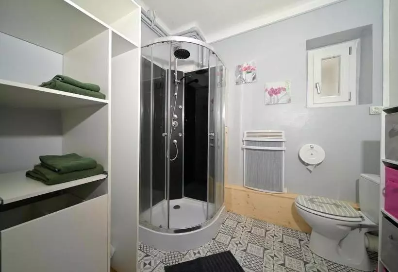 Majatalo Chambre Verte