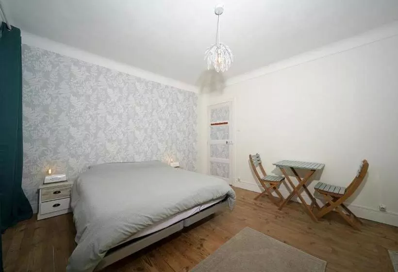 Majatalo Chambre Verte