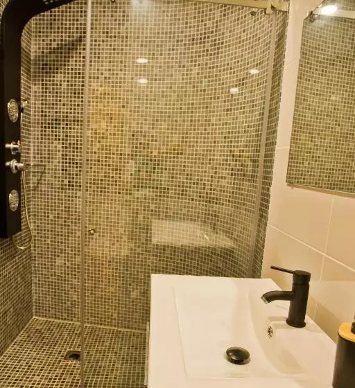 Majatalo Guest House 10 De Agosto