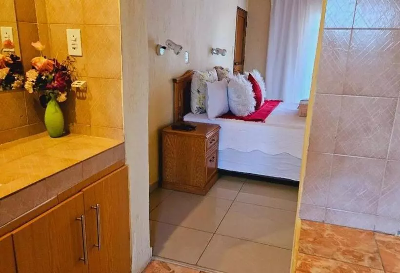 ペンション Happy Stay Guest House Mafikeng