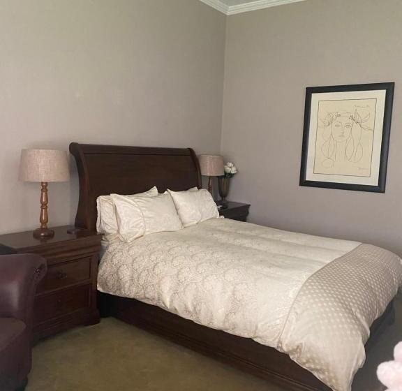 بنسيون On De La Vigne