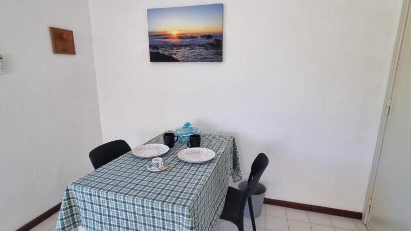 פנסיון Villa Red Melons