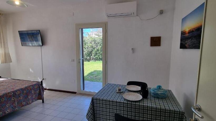 פנסיון Villa Red Melons