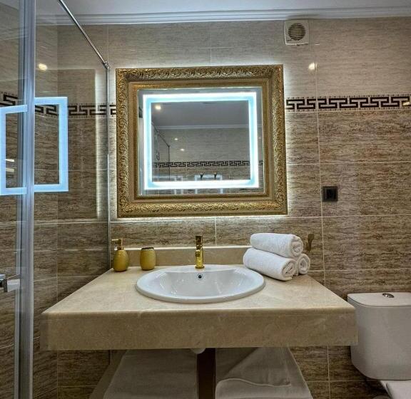 Santa Maria Luxury Suits