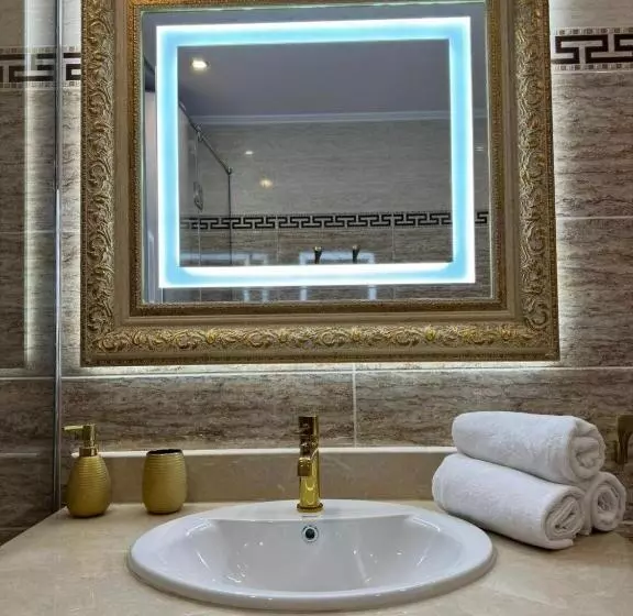 Santa Maria Luxury Suits