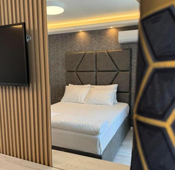 Santa Maria Luxury Suits