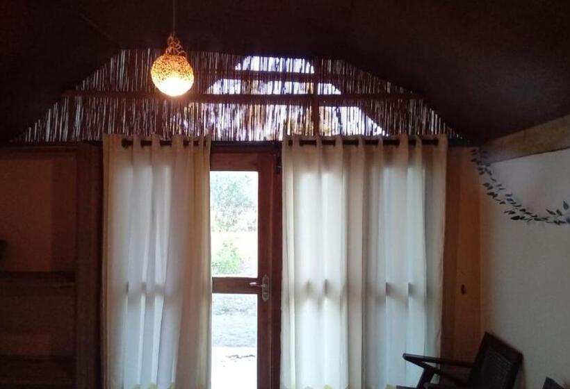 Bed and Breakfast Arjuna Lagoon Resort