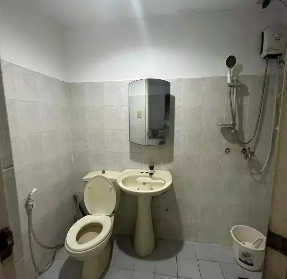 Flora S Place In Winland Towers Condominium