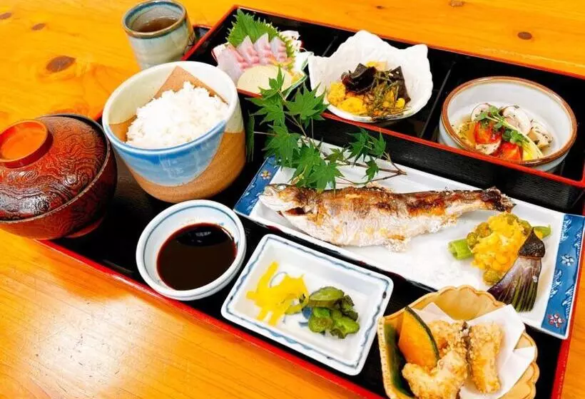 Hotelli 秋葉の宿