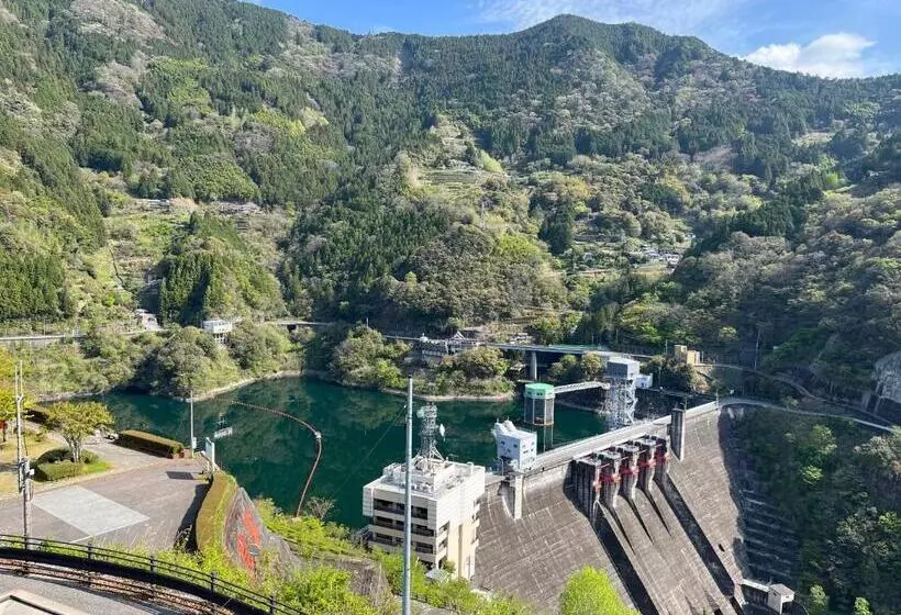 Hotelli 秋葉の宿