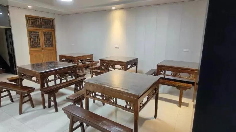Hotelli 晋悦庆会馆