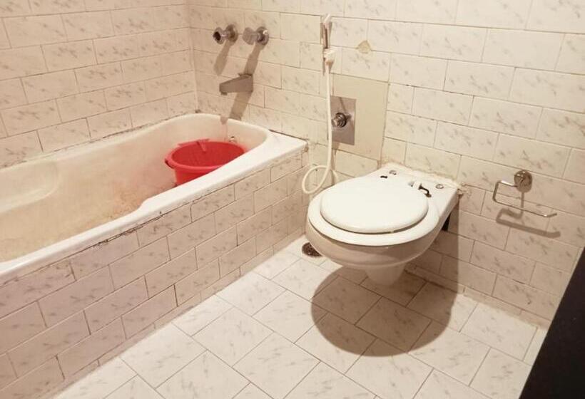 Hotel Himalayan Fort Resort, Manali   ! Riverside Property !! Big Lawn With Bonfire !! Best Selling !! Sce