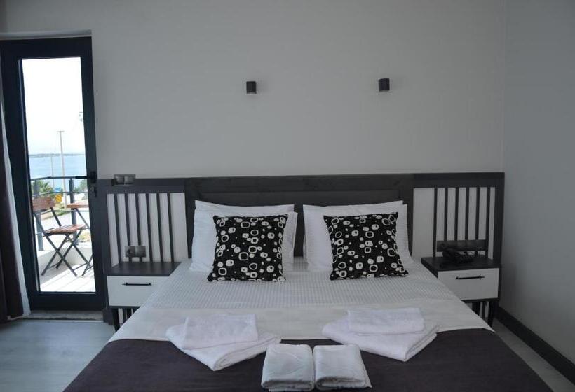 Отель Wind Of Çeşme