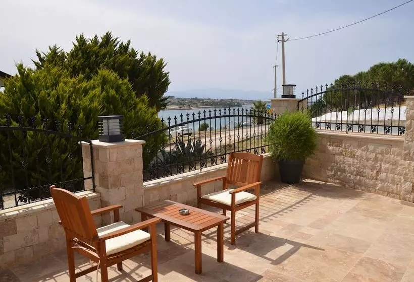 Hotelli Wind Of Çeşme