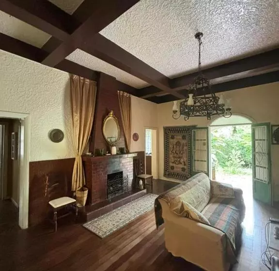 Majatalo Flat Muqui 91