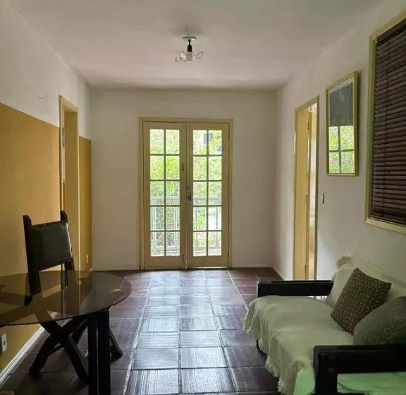 Majatalo Flat Muqui 91