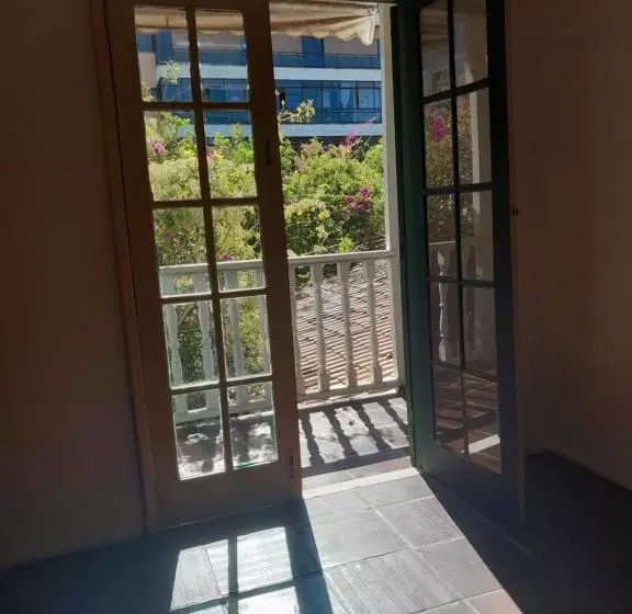 Majatalo Flat Muqui 91