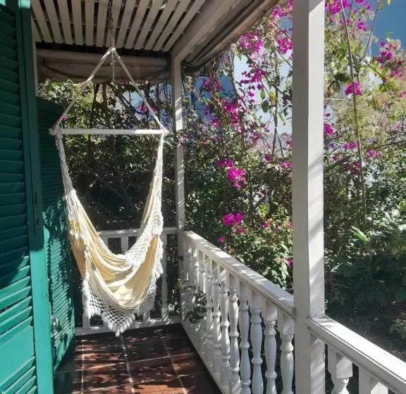 Majatalo Flat Muqui 91