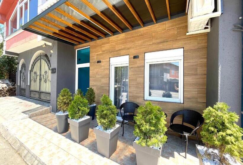 پانسیون Laguna Apartments