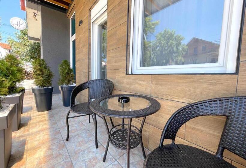 پانسیون Laguna Apartments