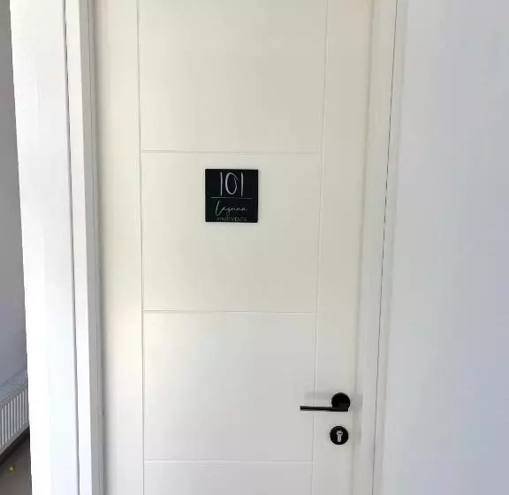 ペンション Laguna Apartments