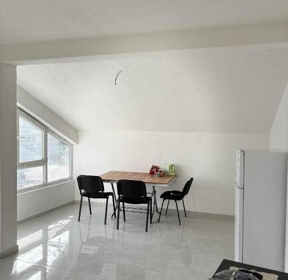 پانسیون Stefi Kompani