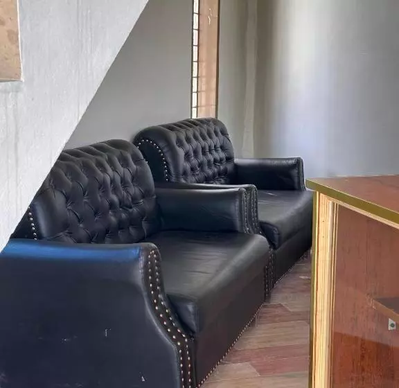 Vacations Inn Hotel And Restaurant