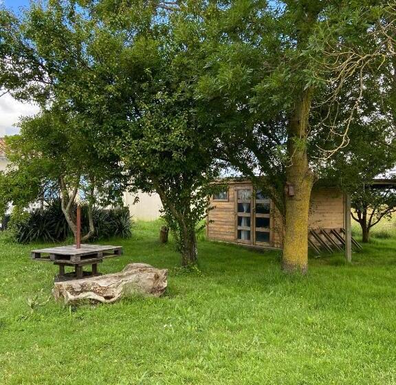 مبيت وإفطار Chambres De L Enclose