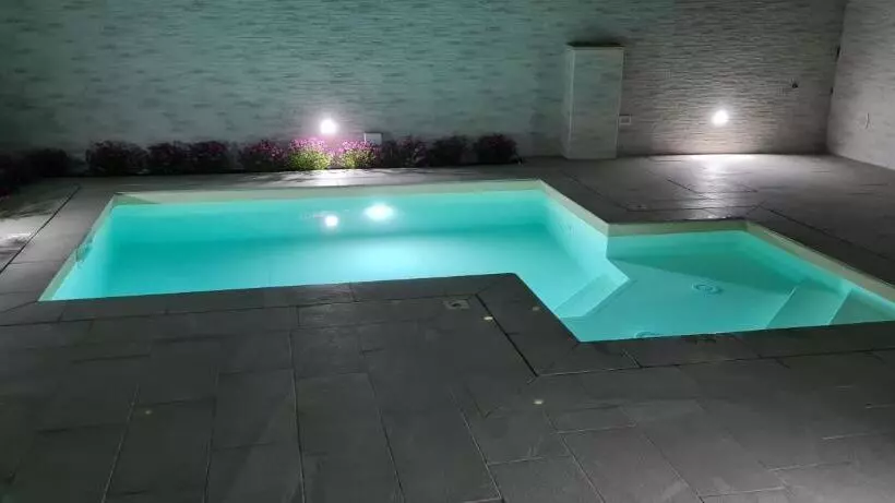 تختخواب و صبحانه La Dimora Del Cuore