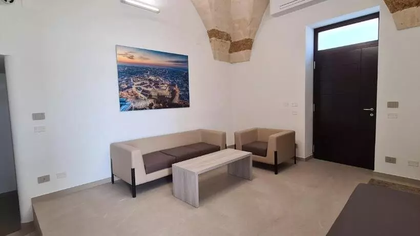 تختخواب و صبحانه La Dimora Del Cuore