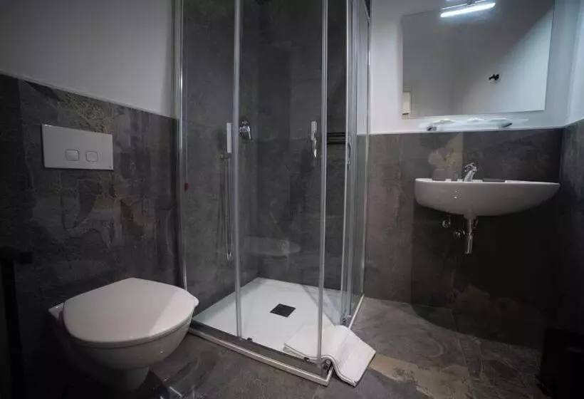 تختخواب و صبحانه Soraya Rooms Tropea