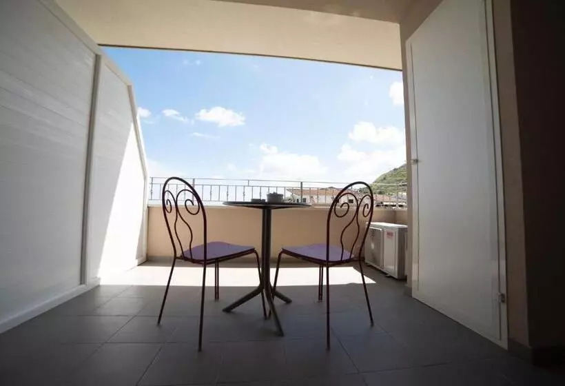 تختخواب و صبحانه Soraya Rooms Tropea